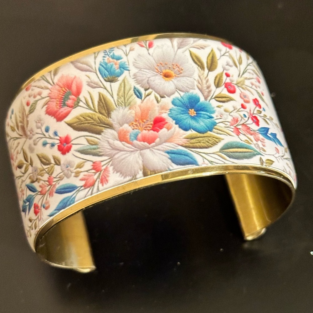 Rustic Cuff Art Deco